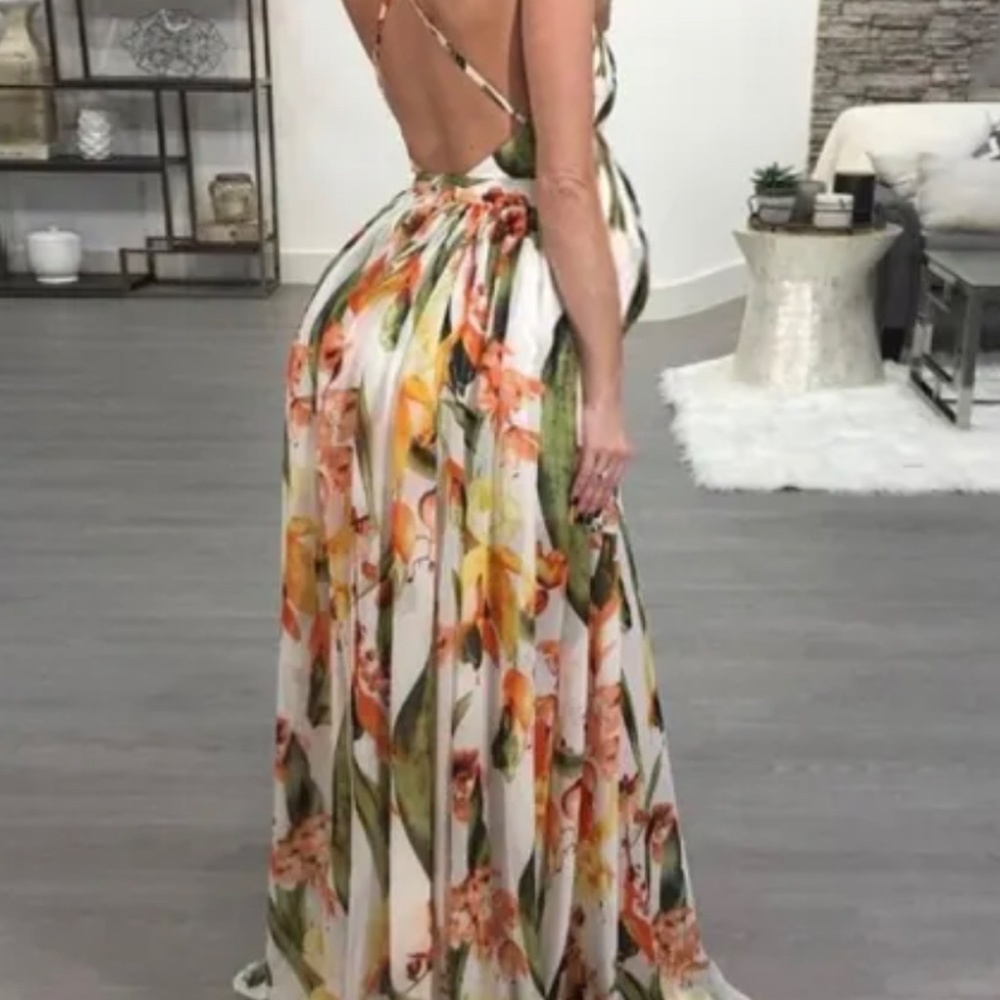 White Floral Maternity Open Back Maxi Dress | Size XL - Picture 2 of 2